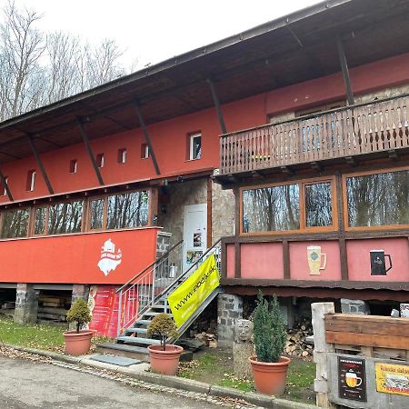 Chata Korenny Vrch Pezinska Baba Pezinok Exterior photo